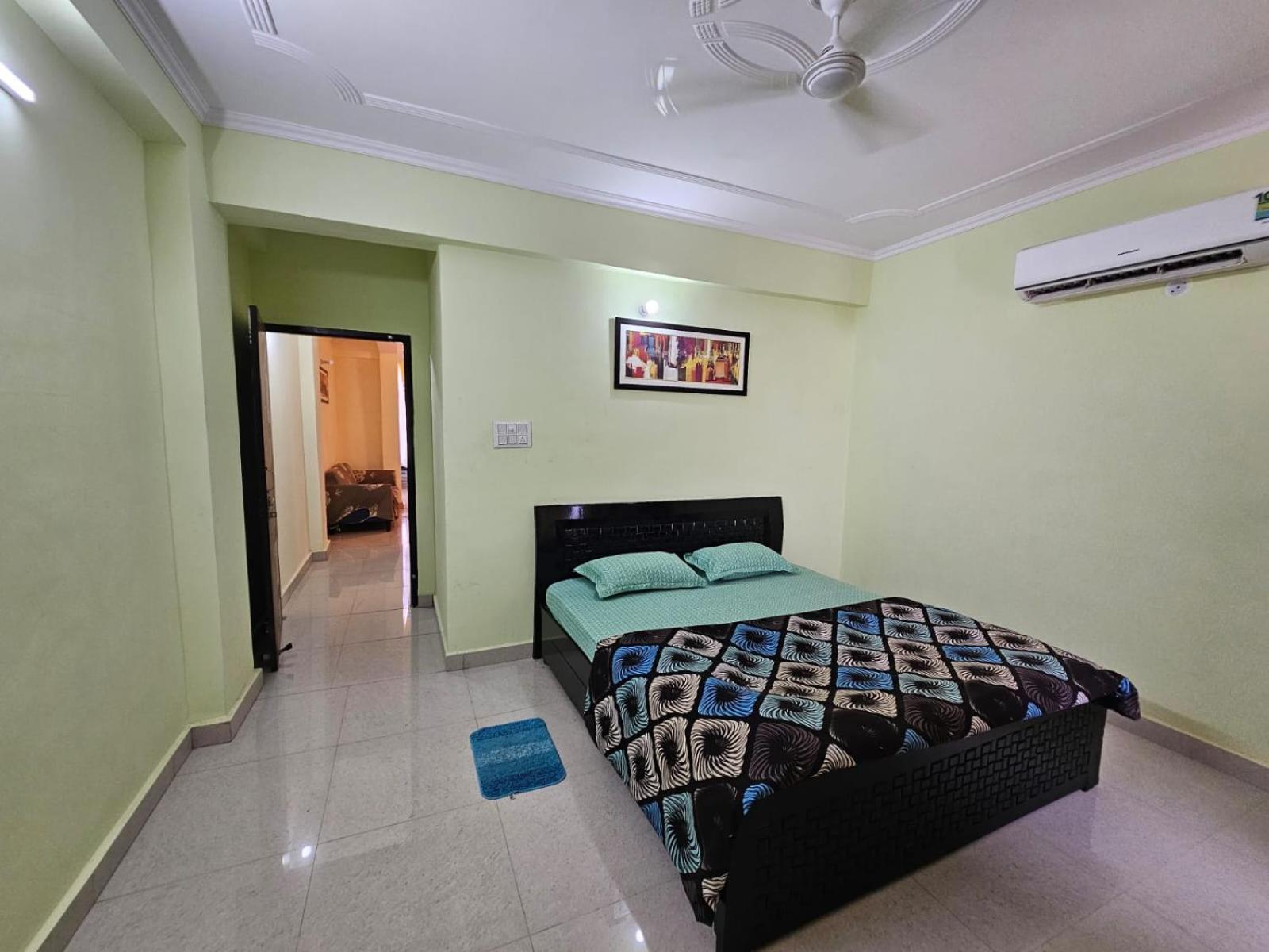 Apartment 3 Bhk In Krishna Nagar Lko 401 L *