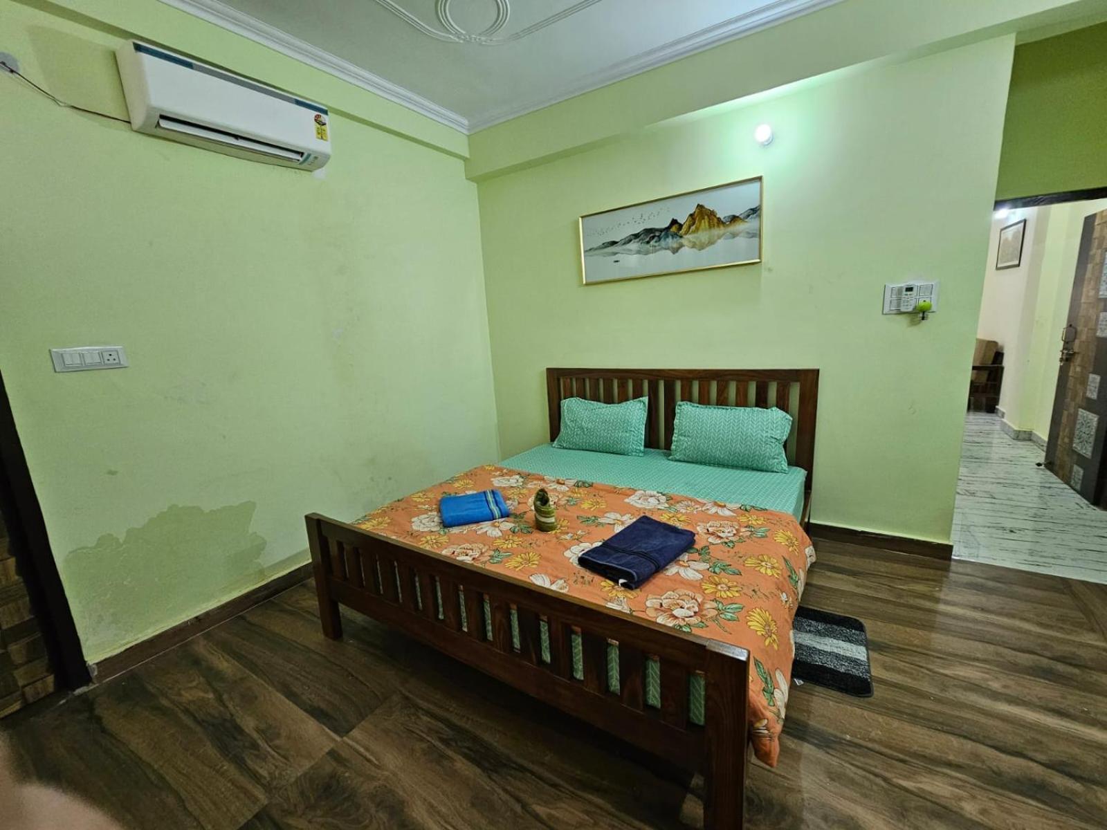 Apartment 3 Bhk In Krishna Nagar Lko 401 L